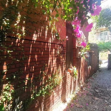Dear B&B Tainan Exterior photo